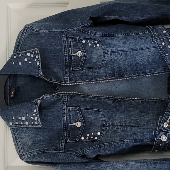 FUBU denim jacket - Picture 2 of 7